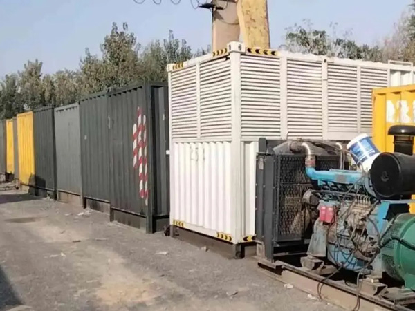 浮山200KW柴油发电机机组每小时油耗是多少？